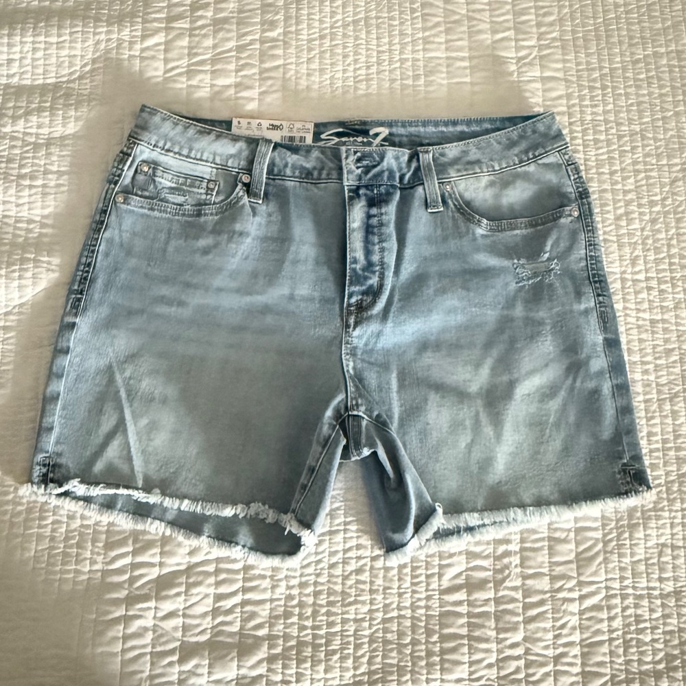 Seven7 Weekend  women shorts